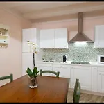 Vakantiehuis Residenza Dei Piaceri Perduti-rosa *