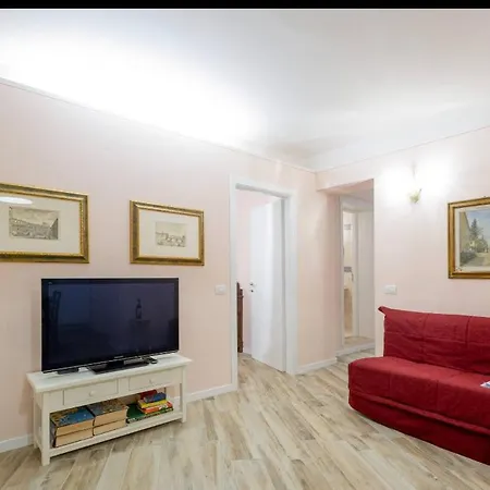Residenza Dei Piaceri Perduti-rosa *