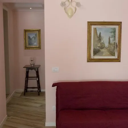 Residenza Dei Piaceri Perduti-rosa Lastra a Signa