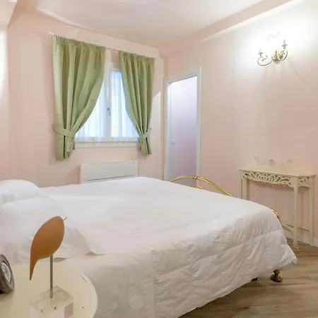 Residenza Dei Piaceri Perduti-rosa