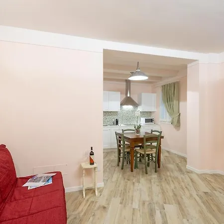Residenza Dei Piaceri Perduti-rosa Lastra a Signa