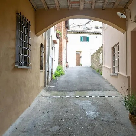Residenza Dei Piaceri Perduti-rosa * Lastra a Signa