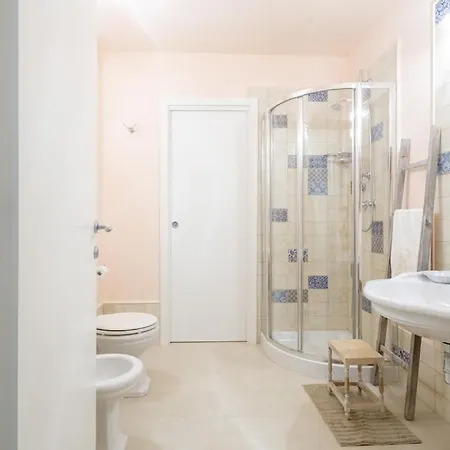 Residenza Dei Piaceri Perduti-rosa Lastra a Signa