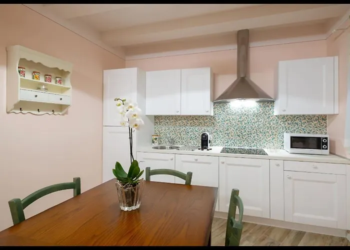 Feriehus Residenza Dei Piaceri Perduti-rosa *